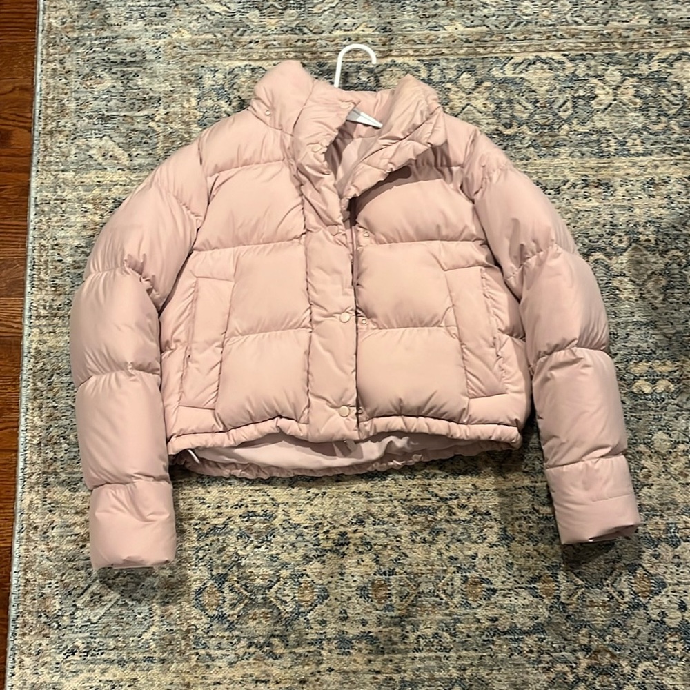 Lululemon Wunder Puff  cropped jacket